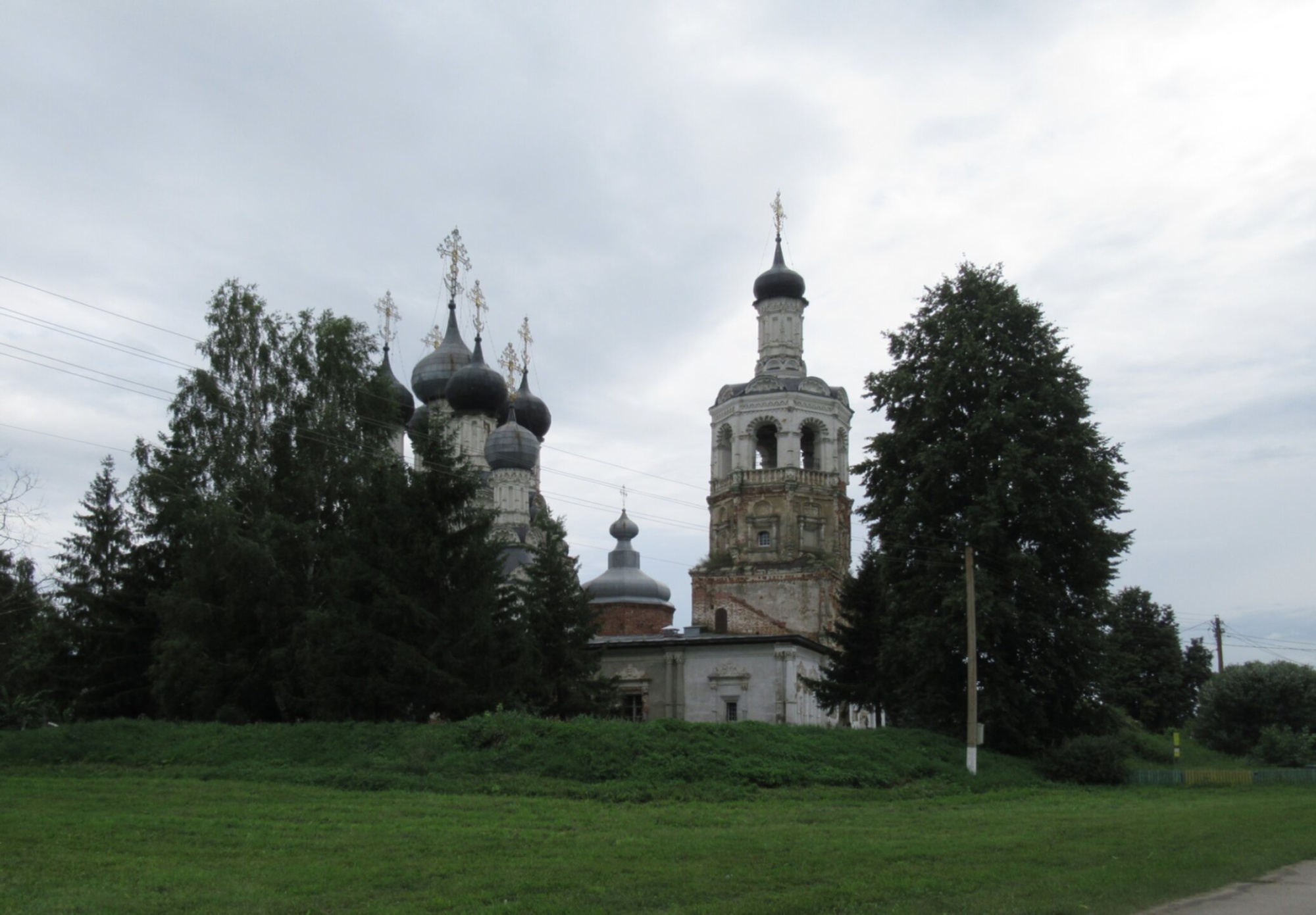 Троицкая церковь в селе Дединово