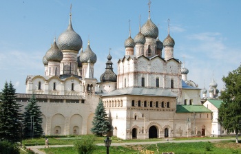 Успенский собор в Ростове Великом - архитектурная доминанта исторического центра