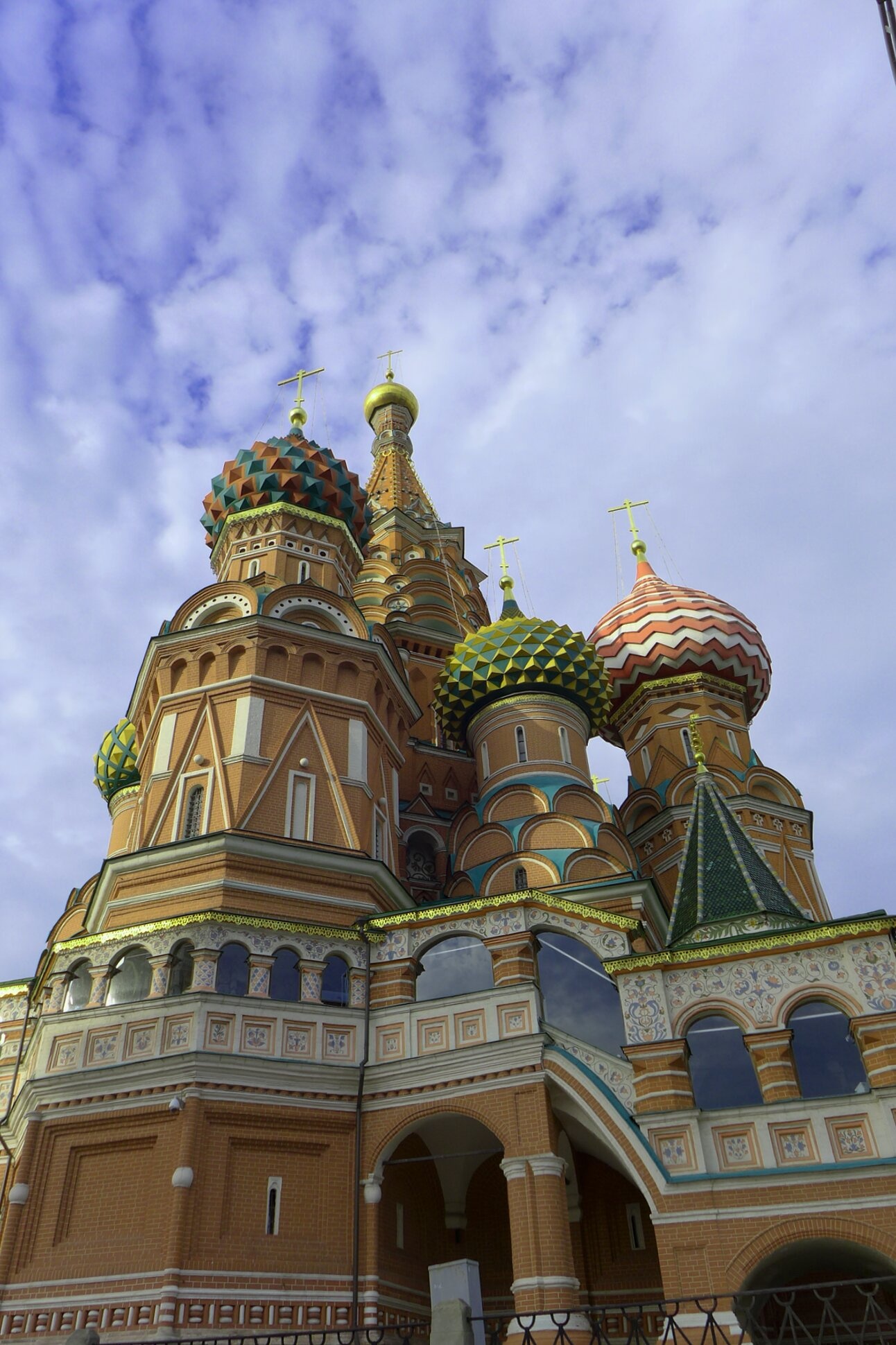Храм Василия Блаженного на Красной площади: история и архитектура в деталях