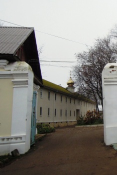 Вход на территорию Житенного Смоленского монастыря