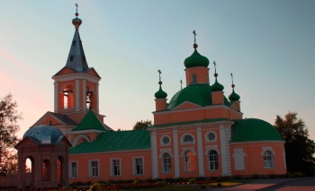 Введено-Оятский женский монастырь на фотографии