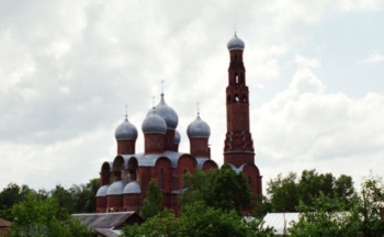 Воскресенский собор (Красная церковь) в Вичуге