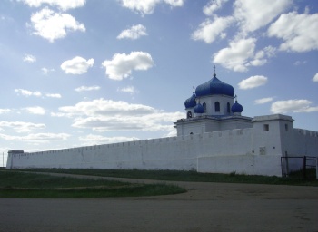 Наследницкая крепость и Храм Рождества Христова