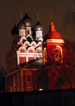 Храм Тихвинской иконы Божией Матери в Алексеевском в ночное время