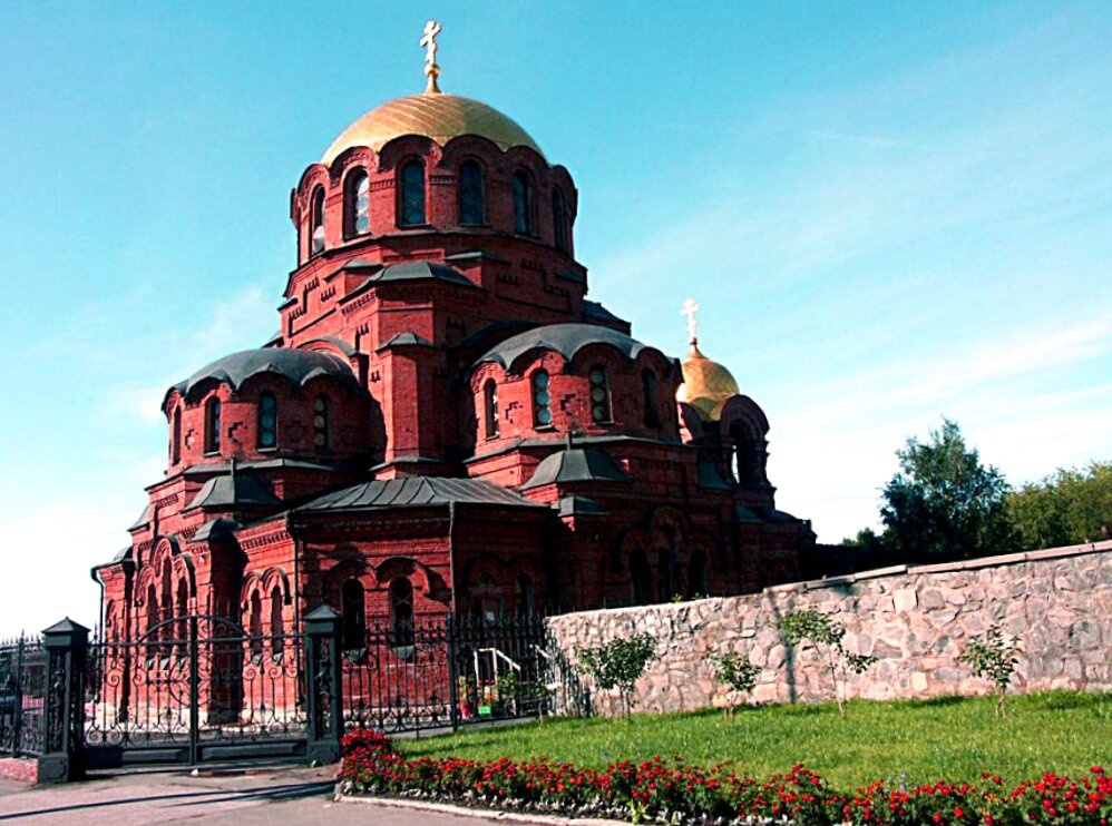 Собор во имя святого благоверного князя Александра Невского в Новосибирске