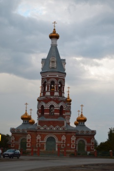 Храм Святой Троицы Живоначальной в слободе Большая Мартыновка