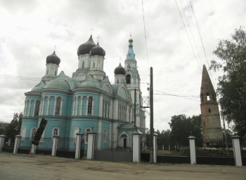 Свято-Троицкий собор в городе Яранске