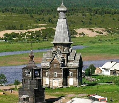 Успенская церковь в селе Варзуга