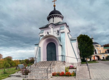 Надвратная церковь Рождественского монастыря в Твери