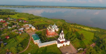 Авраамиев Богоявленский монастырь на озере Неро