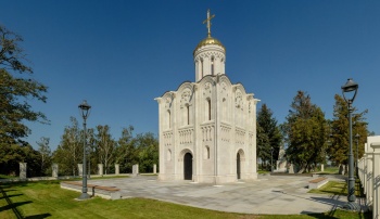 Храм Архистратига Михаила в Ла-ан-дер-Тайя — памятник павшим воинам