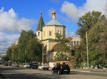 Храм Живоначальной Троицы за Волгой в Твери