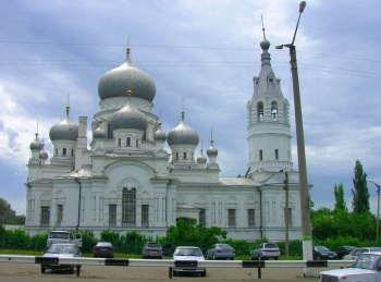 Храм Рождества Христова в посёлке Анна