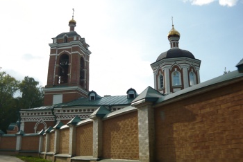 Храм иконы Божией Матери «Знамение» в Захарьино