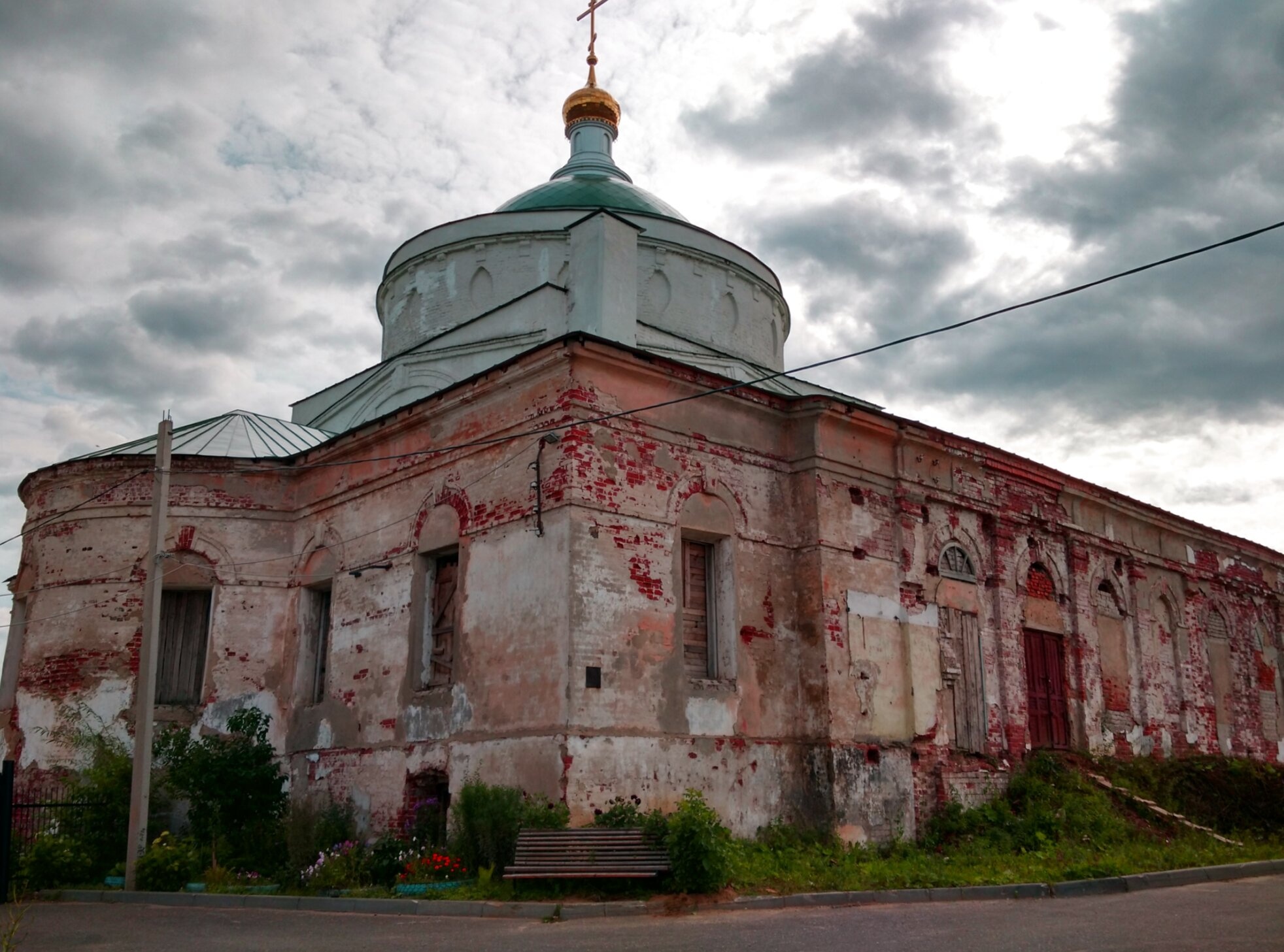 Христорождественская церковь в селе Лежнево