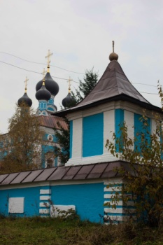 Церковь Введения во храм Пресвятой Богородицы в селе Кравотынь