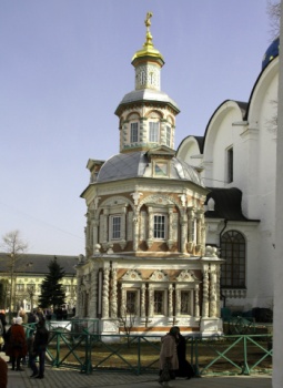 Надкладезная часовня Троице-Сергиевой Лавры