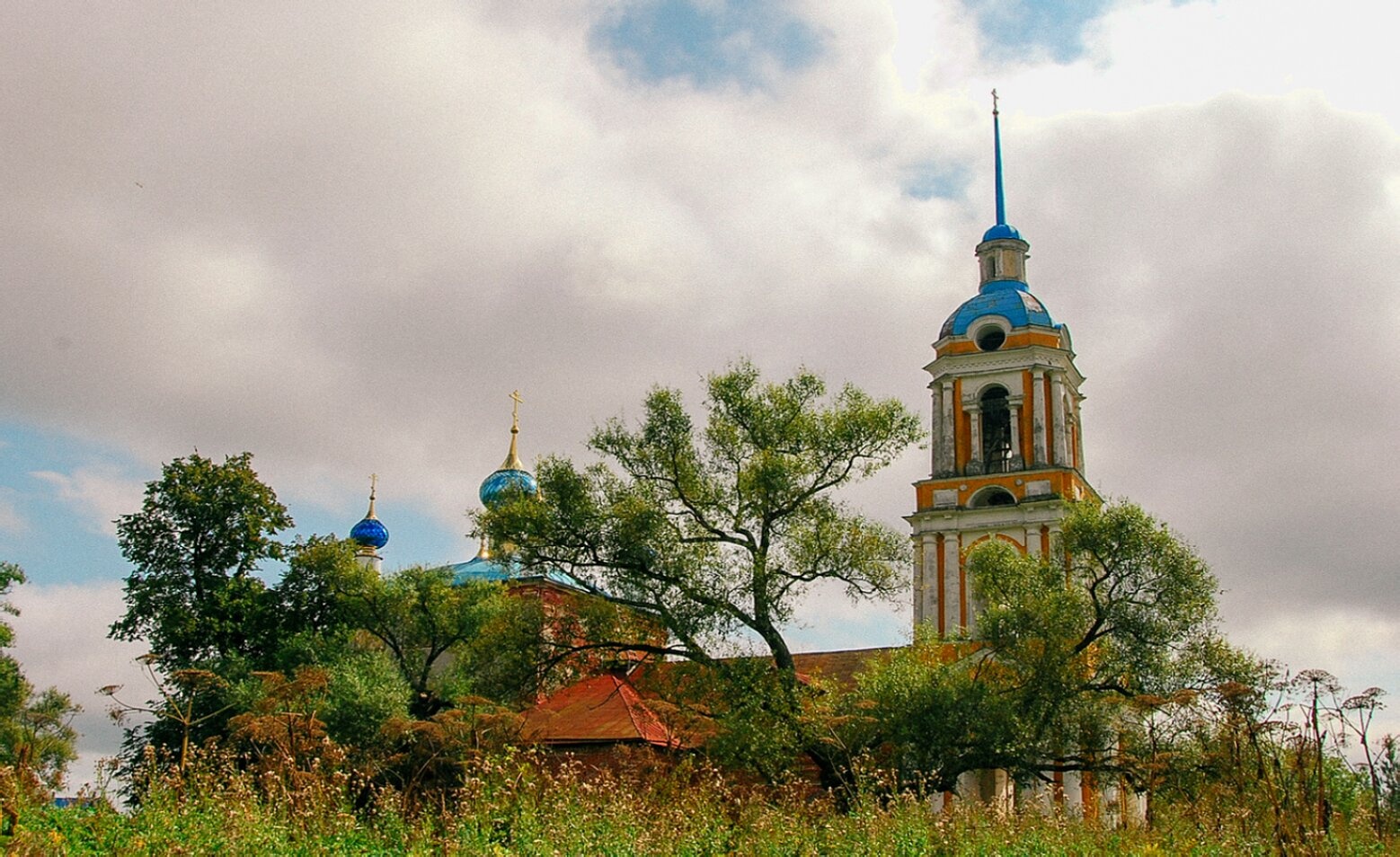 Церковь Смоленской иконы Божией Матери в селе Ильинское