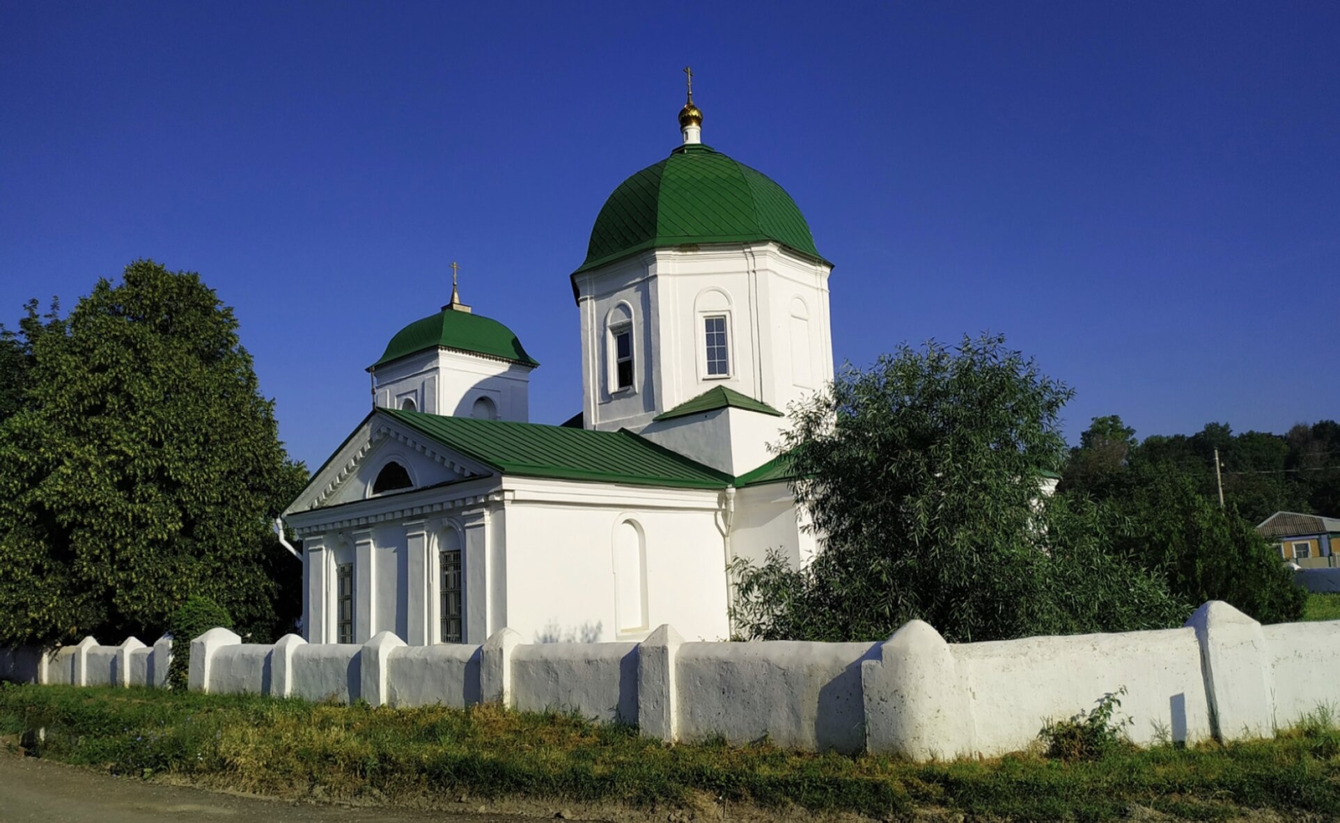 Храм Всех Святых в селе Синявское: архитектура и история