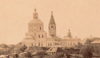 Церковь Казанской иконы Божией Матери и Богоявленская церковь в Венёве