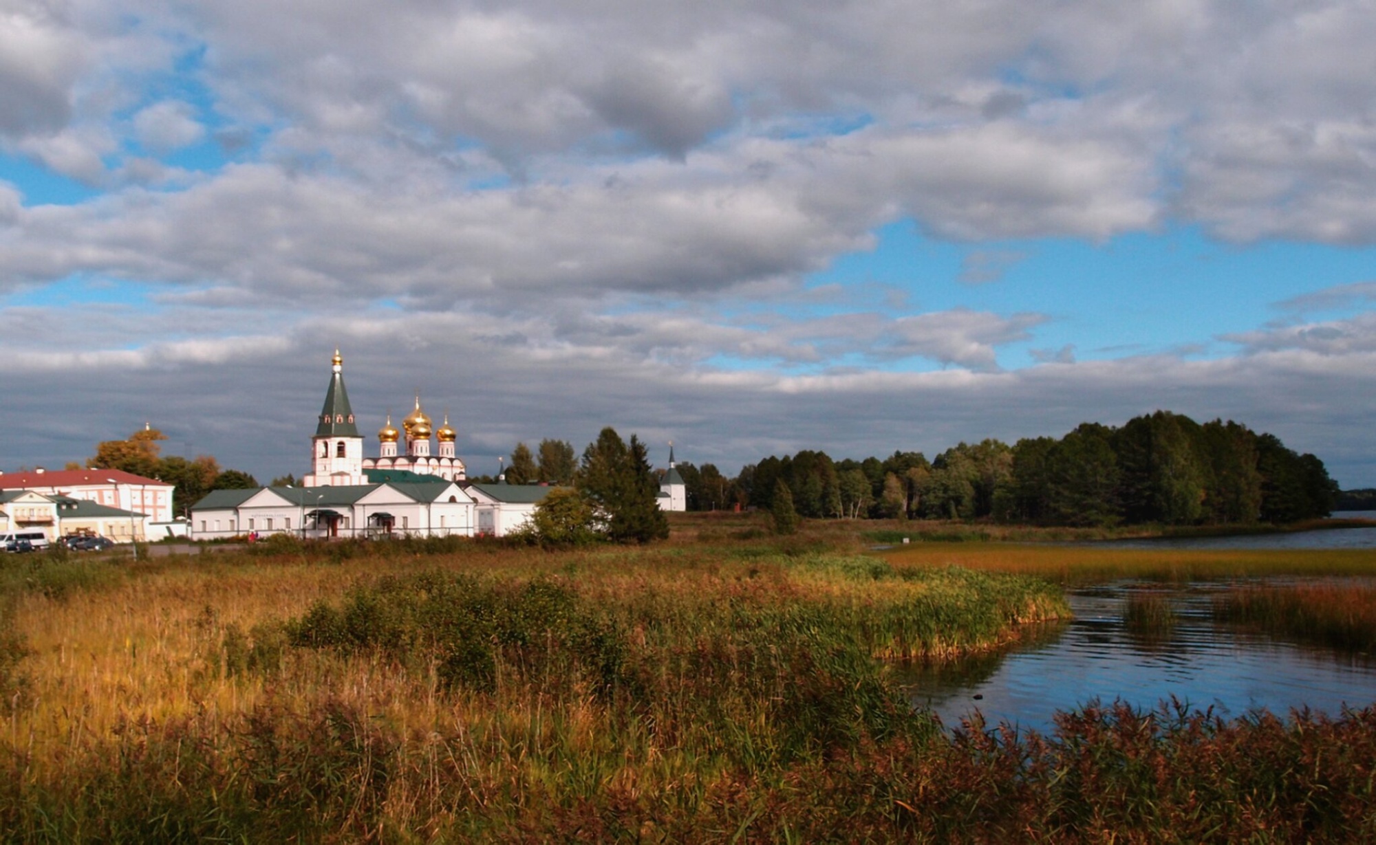 Валдайский Иверский Богородицкий Святоозерский мужской монастырь