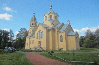 Храм Происхождения Честных Древ Животворящего Креста Господня в Лисино-Корпус