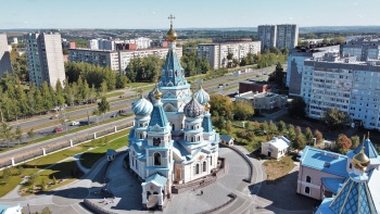 Храм Иверской иконы Божией Матери в Ижевске с высоты птичьего полета