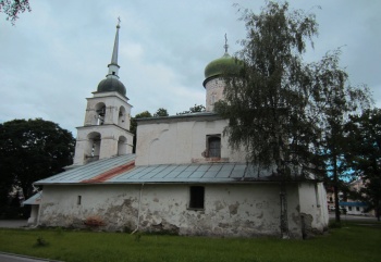 Церковь Анастасии Узорешительницы в Кузнецах в Пскове