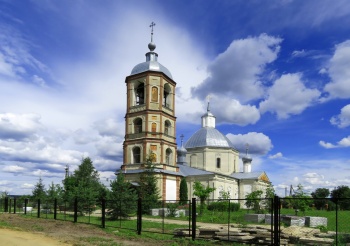 Храм Троицы Живоначальной в селе Троицкое