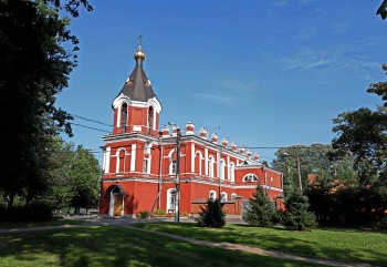 Вознесенская церковь-школа в Колпино