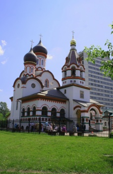 Храм Живоначальной Троицы в Старых Черемушках