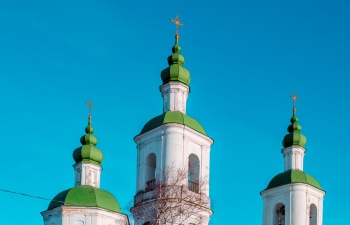 Храм Воскресения Христова в селе Молоди