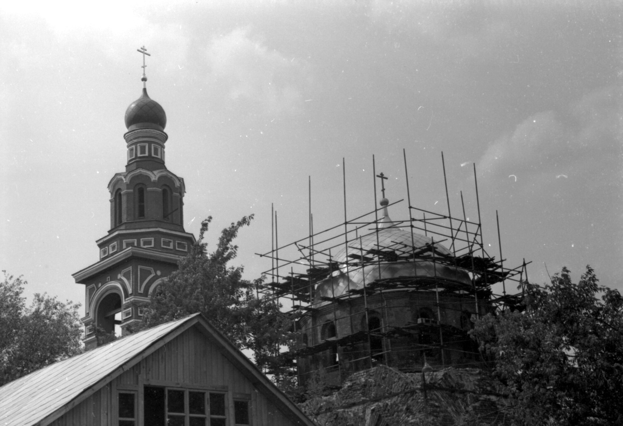 Церковь Троицы Живоначальной в Электроуглях - 1994 год