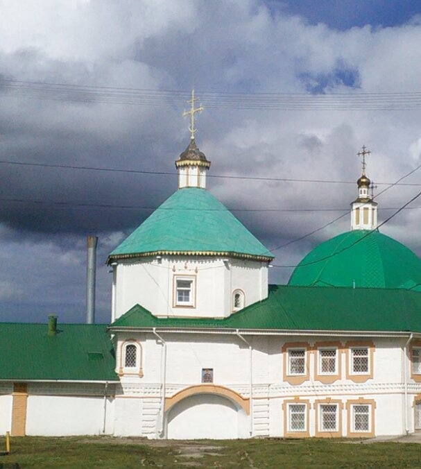 Свято-Троицкий мужской монастырь в Чебоксарах на старинной фотографии