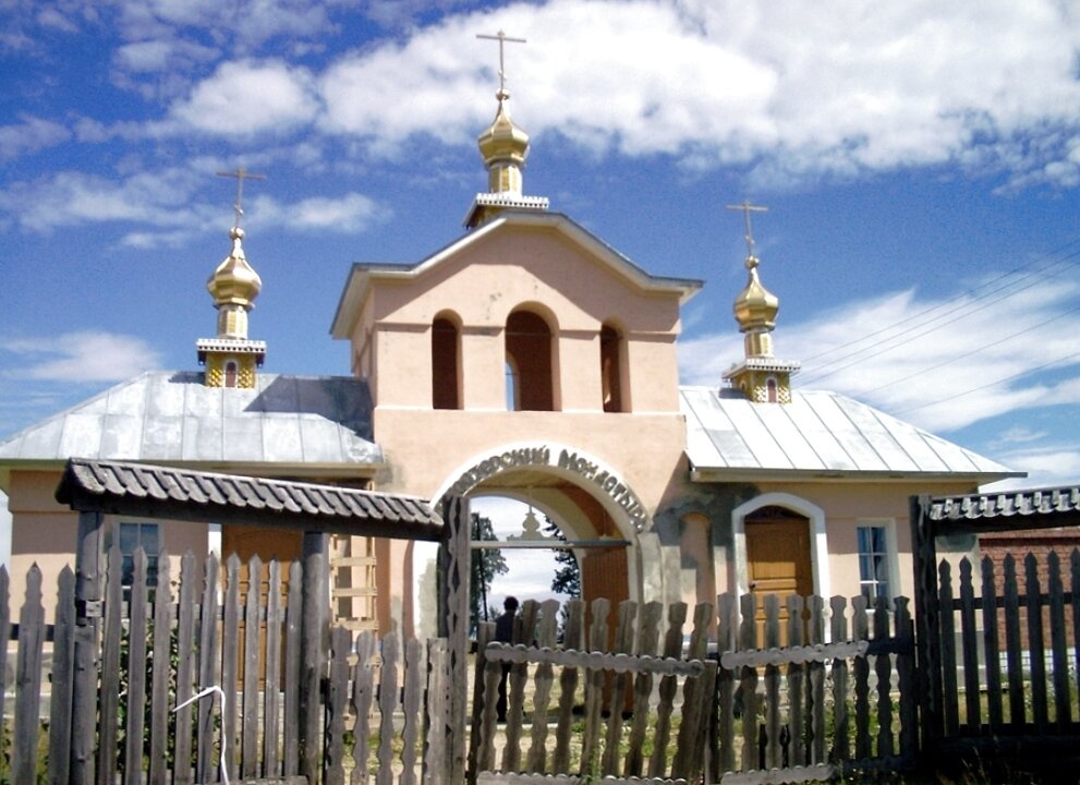 Надвратная церковь Иоанна Рыльского в Важеозерском Спасо-Преображенском монастыре