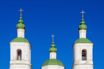 Храм Воскресения Христова в селе Молоди