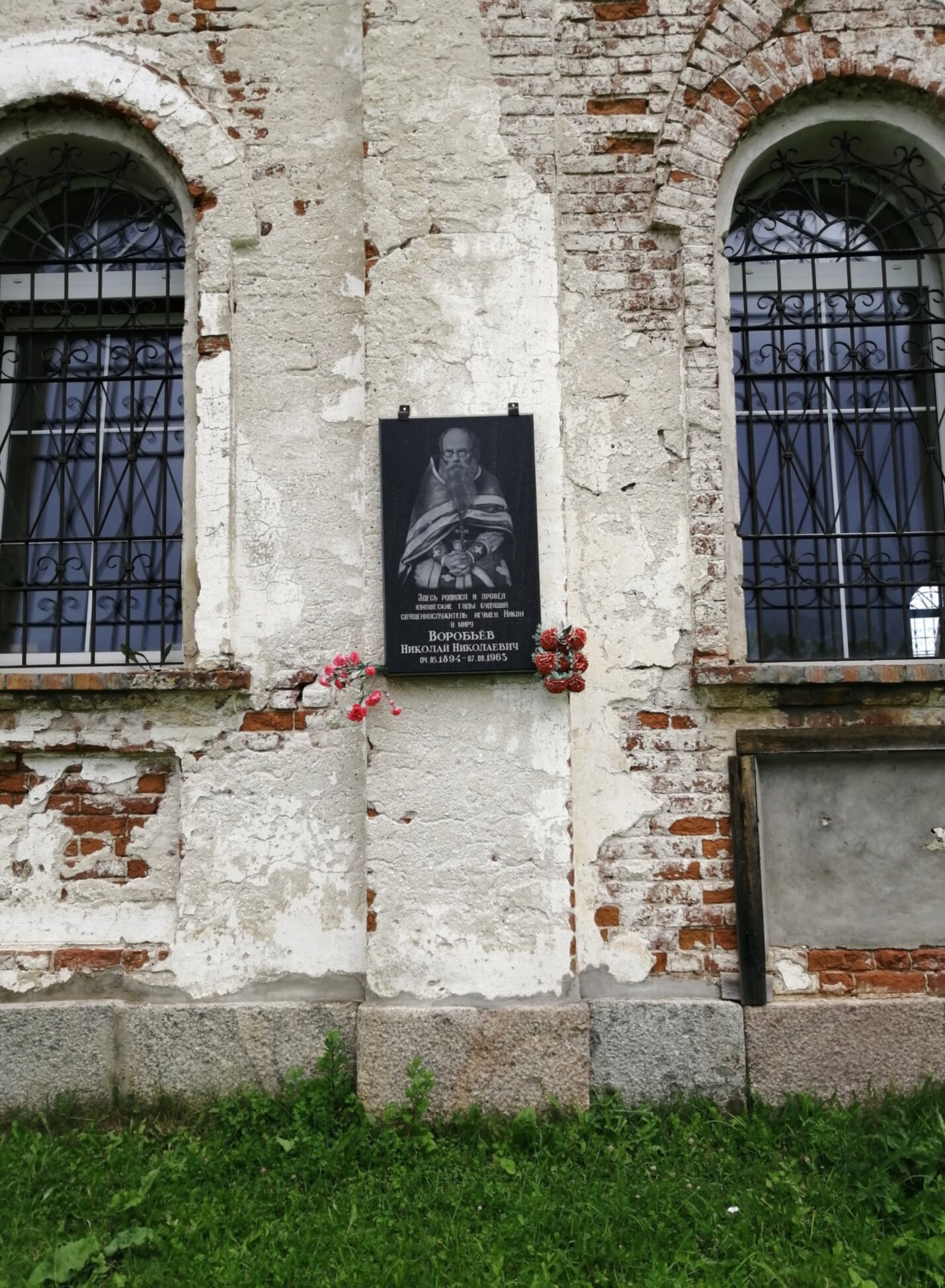 Сретенская церковь в селе Микшино: память в камне