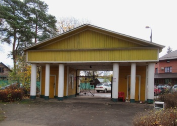 Въездные ворота храма Успения Пресвятой Богородицы в Жилино