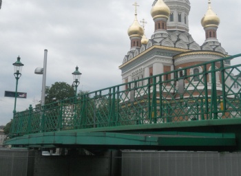 Вид на мост Райтшульштег и Собор Святого Николая в Вене