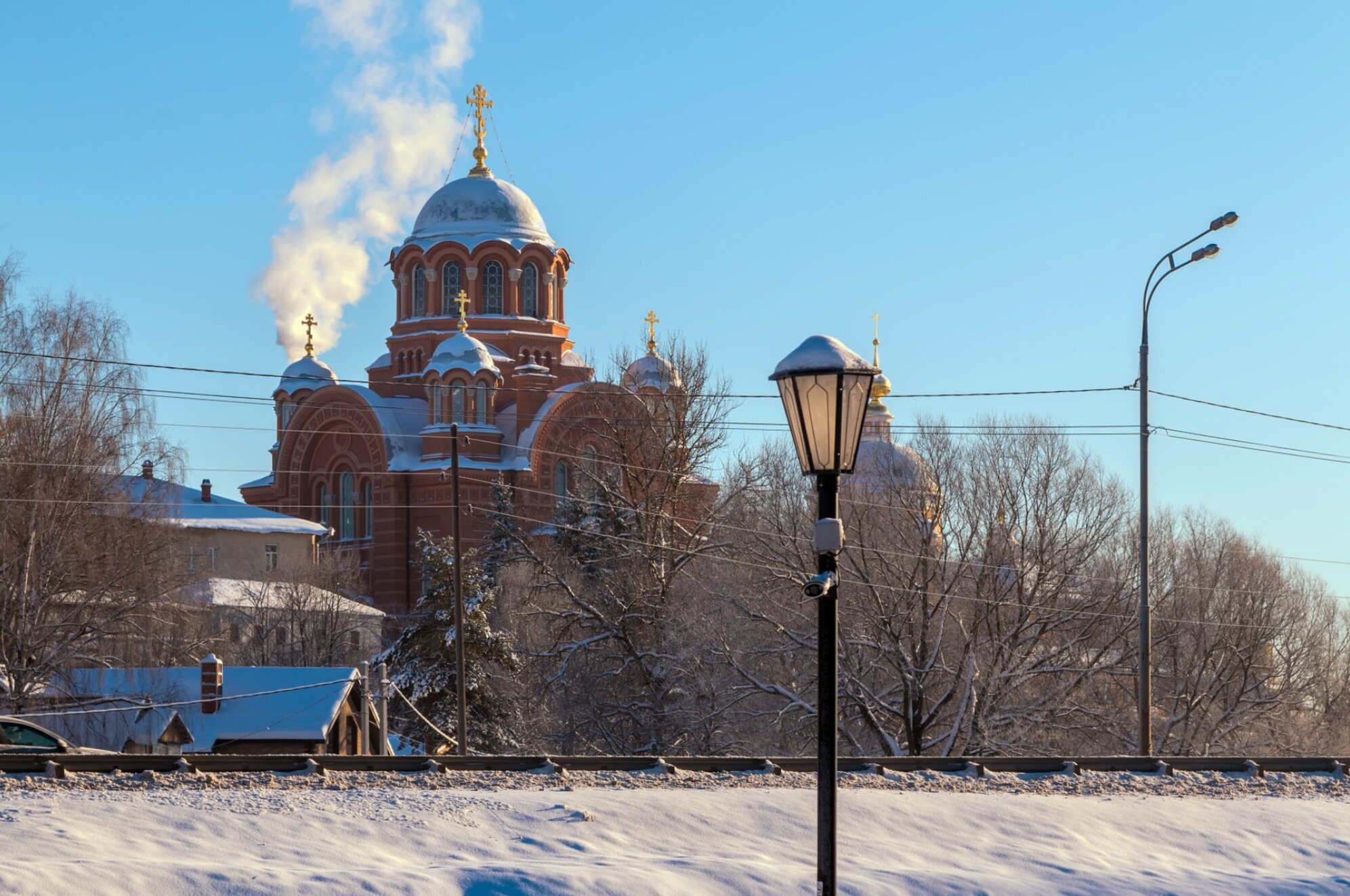 Храм святителя Николая Чудотворца в Покровском Хотьковом монастыре зимой