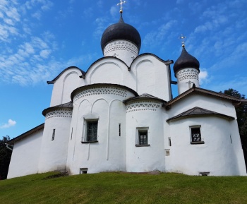Храм Василия Великого на Горке в Пскове