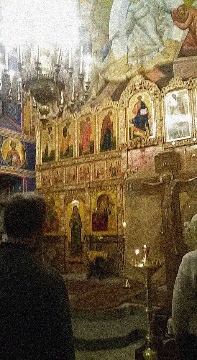 Иконостас храма святого Иоанна Воина в городе Коврове