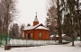 Православная церковь в Нарва-Йыэсуу в зимнем убранстве