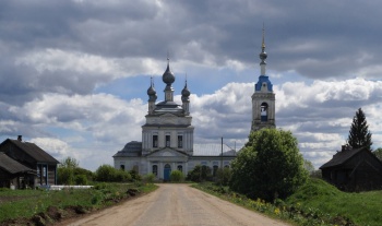 Церковь Рождества Пресвятой Богородицы в селе Савинское