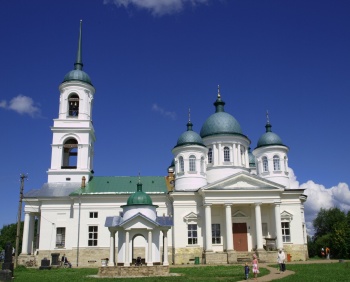 Храм Рождества Христова в селе Надкопанье