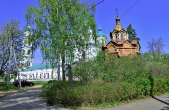 Часовня Александра Невского и Спасский собор в Елабуге