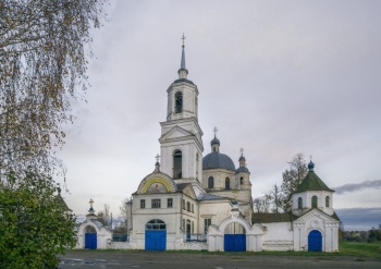 Троицкая церковь в селе Русские Края