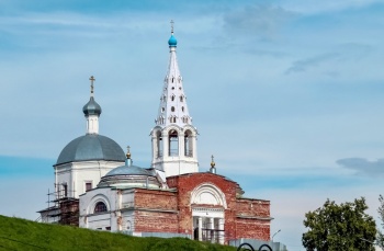 Свято-Троицкий собор на Красной горе в Серпухове