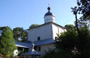 Церковь Жен-мироносиц на Завеличье в Пскове