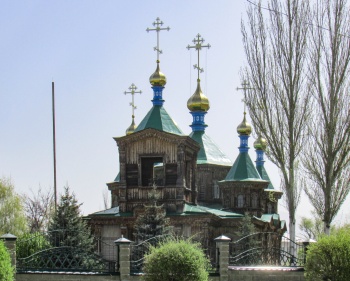 Свято-Троицкая церковь в Караколе — православная святыня у подножия Тянь-Шаня